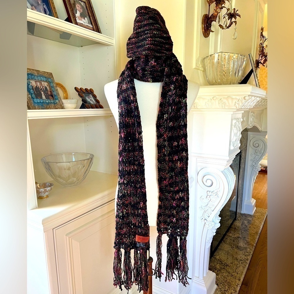 Missoni Vintage knit fringe scarf & matching hat set OS